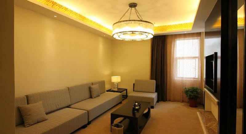 Mingfeng International Hotel Guilin Exterior photo